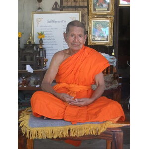 หลวงพ่อลาภ วัดเขากอบ ตรัง