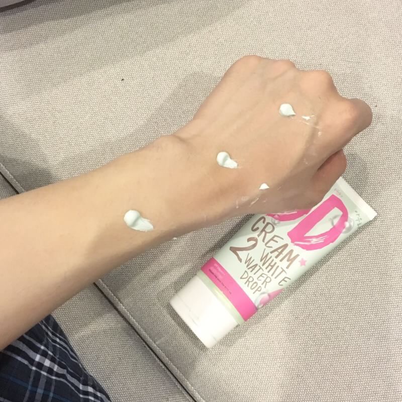 DD Cream 2 White Water Drop by Picky Wink 100 ml. ที่สุดของ DDCream ทาปุ๊บ ออร่าปั๊บ ราคา 330 บาท