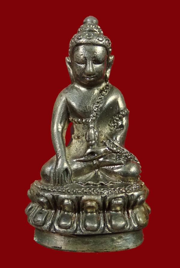 พระกริ่งปวเรศชินบัญชร รุ่นพุทธปวเรศ โครงการสังฆราชบูชาพระชันษา 100 ปี วัดบวรนิเวศวิหาร ปี 2554 เนื้อเงินก้นเงิน หมายเลข 199 พร้อมกล่องเดิมและบัตรประจำองค์พระ