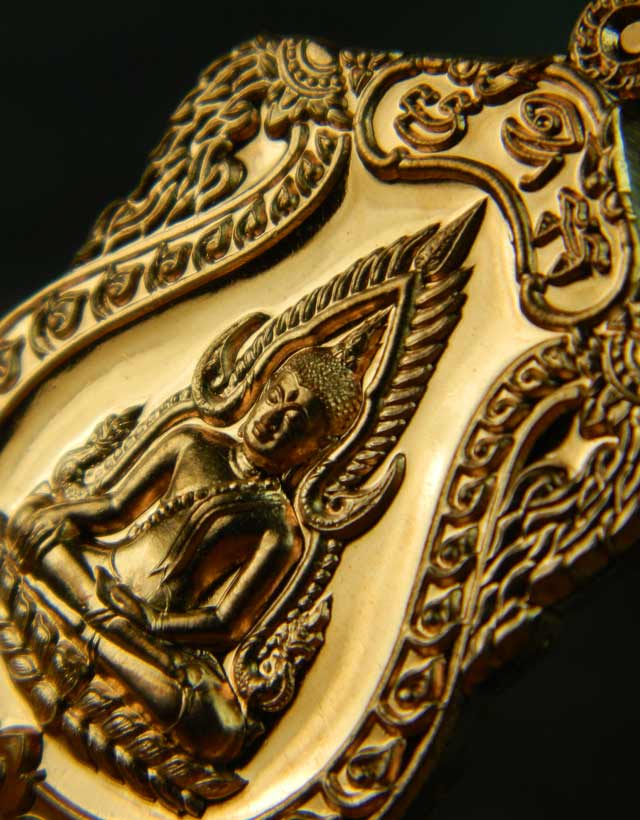 เหรียญปั้มพระพุทธชินราช รุ่นจอมราชันย์ วัดพระศรีรัตนมหาธาตุ จ.พิษณุโลก ปี 2555 เนื้อทองแดง