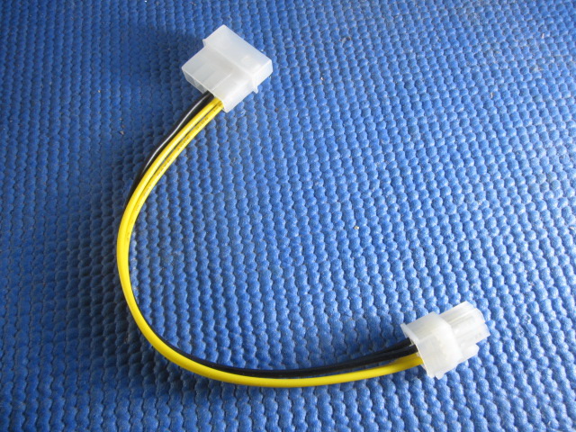 สายแปลง Power Molex เป็น Power 4Pin