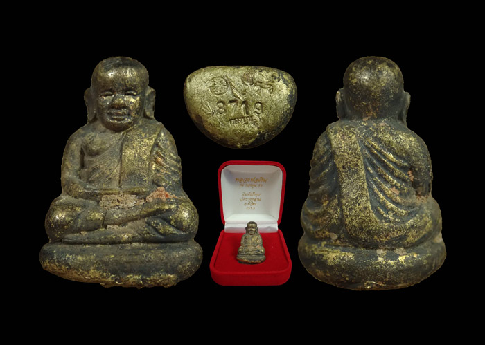 พิมพ์เบ้าทุบหลวงพ่อเงิน รุ่นกองทุน53 วัดบางคลาน จ.พิจิตร ปี 2553 เนื้อสำริดเหลือง (ผิวไฟโบราณ) หมายเลข 8719