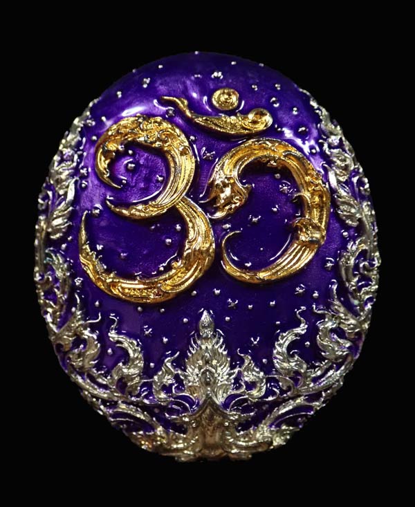 พระพิฆเนศสุริยะเทพ สุริยาบินายัค ไกรลาสสังฆะ ปี 2566 เนื้อรวมมวลสาร ชุบ 2 กษัตริย์ลงยา (รายการที่ 8) หมายเลข 28 พร้อมกล่องเดิมและบัตรประจำองค์พระ