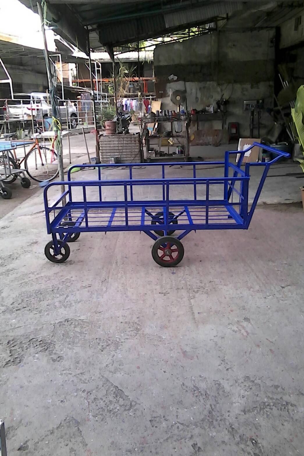 รถเข็นของเหล็ก ขนาด85×150ซม. ล้อหน้าแม็ก8นิ้ว ล้อหลังแม็ก10นิ้ว. โครงเหล็กใหญ่.
