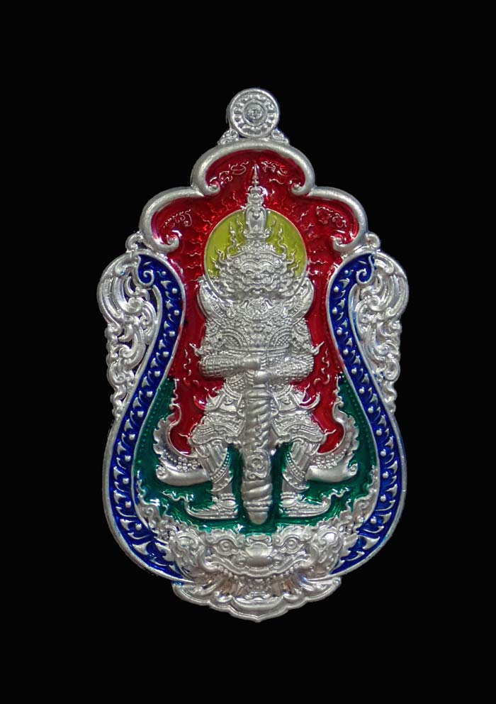เหรียญท้าวเวสสุวรรณ รุ่นเทพประทานพร หลวงพ่อสุชาติ อภิชาโต วัดศิลาดอกไม้ จ.เพชรบูรณ์ ปี 2563 เนื้อเงินยวงลงยา 3 สี หมายเลข 118 ขนาดพระสูง 4.5 ซ.ม. พร้อมกล่องเดิม