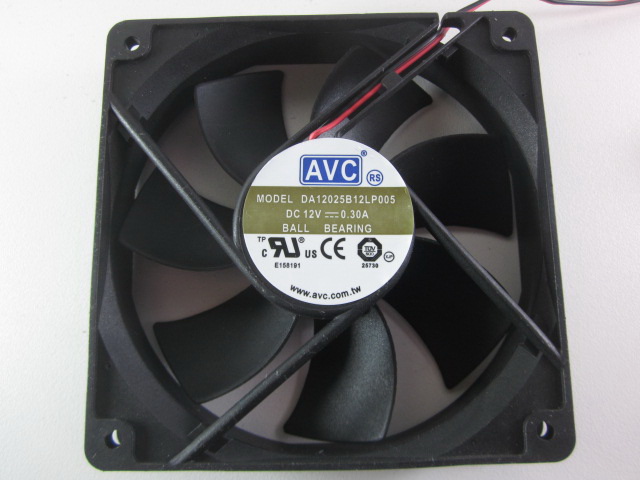 AVC พัดลม12CM MOLEX 12v 0.3A DA12025B12LP005