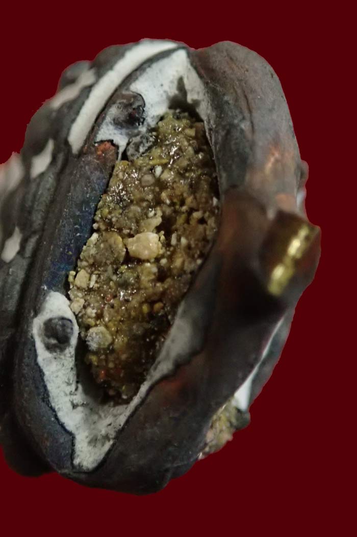 หล่อโบราณพระกริ่งอรหัง 100 ปี (รุ่นแรก) สมเด็จญาณสังวร วัดบวรนิเนศวิหาร ปี 2556 เนื้อชนวนหล่อโบราณ ไม่ตัดช่อ อุดมวลสาร