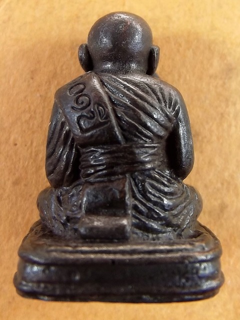 หลวงพ่อทวด 101 ปี อ.ทิม พระหล่อพิมพ์เลขใต้ฐานโบราณย้อนยุค บรรจุมวลสารเก่า 2497 เนื้อนวะแก่เงิน เลข ๗๑๘