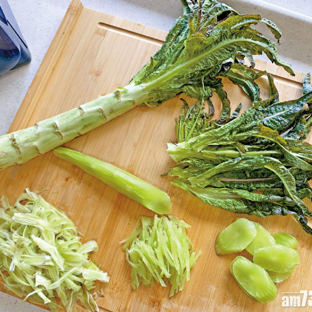 เมล็ดพันธุ์ สลัดต้น โอซุน - Spring Tower Celtuce