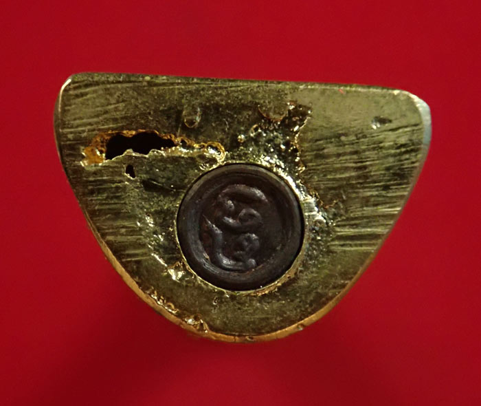 รูปหล่อหลวงพ่อขวัญ วัดเทพสิทธิการาม จ.พิจิตร รุ่นเมตตา83 ปี 2534 เนื้อกะไหล่ทอง