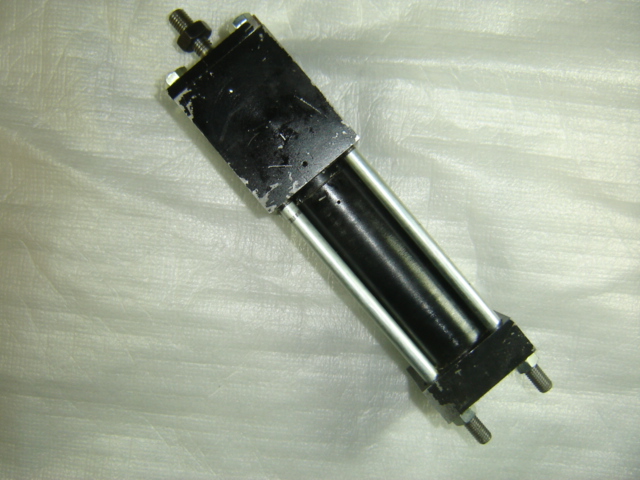 กระบอกลมเร่งเครื่อง