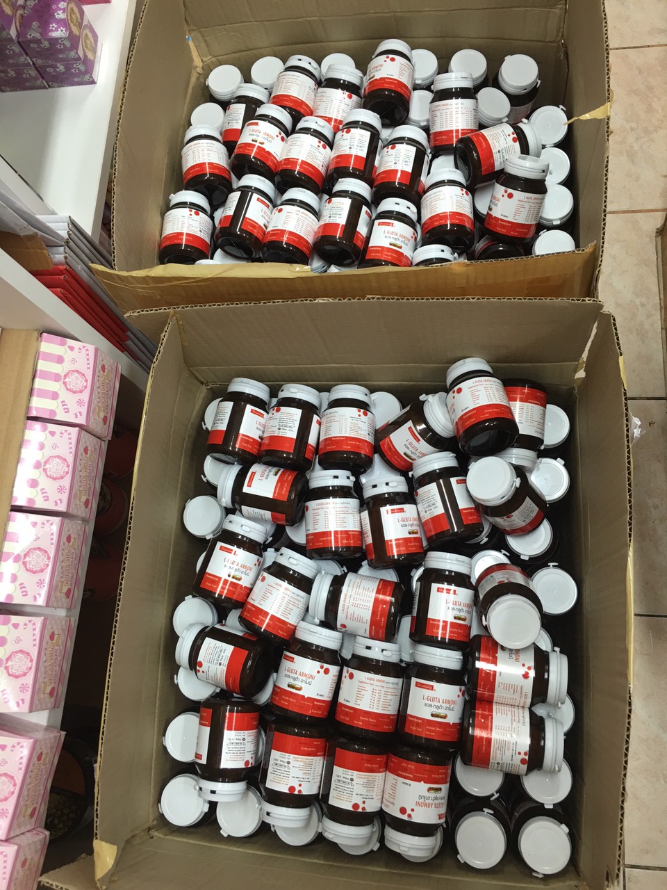 Shining L-gluta Armoni แอล-กลูต้า อาโมนิ วิตามินเร่งขาว ดีกว่าวิตามินซีทั่วไป 10 เท่า ราคา 250 บาท