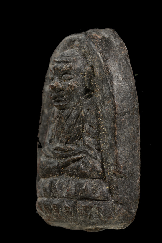 หลวงพ่อทวด รุ่นเลื่อนสมณศักดิ์ พิมพ์ตัวด้วงซุ้มกอ กรรมการ 2 โค๊ต พ.ศ.2545