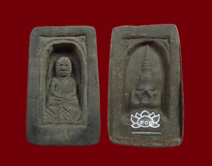 *หายากชุด 4 องค์ตะกรุดเงิน* หลวงปู่ทวดพิมพ์2497 ย้อนยุค วัดทรายขาว ปัตตานี ปี 2558 รุ่นนิรันตราย เนื้อว่านคลุกรัก หลังตะกรุดเงิน 4 องค์ พร้อมกล่องเดิม