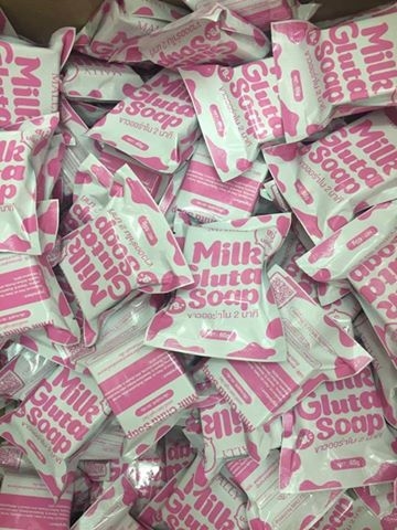 สบู่นมเย็น Milk Gluta Soap Mally มอลลี่ มิลค์ กลูต้า โซป