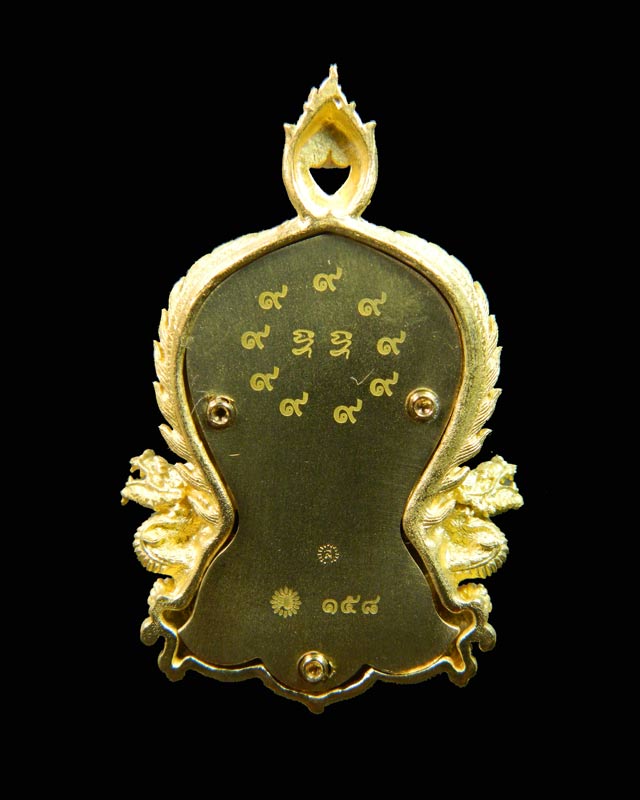 *ชุดหลังเรียบ* เหรียญฉลุ 3 ชิ้น หลวงพ่อโสธร จ.ฉะเชิงเทรา รุ่นเจริญพร ปี 2555 ชุดหลังเรียบ 3 เหรียญ (พิมพ์ใหญ่) เนื้อนวะหลังเรียบ เนื้อทองระฆังลงยาสีม่วงฝังเพชรหลังเรียบ เนื้อทองระฆังหลังเรียบ หมายเลข ๑๕๘