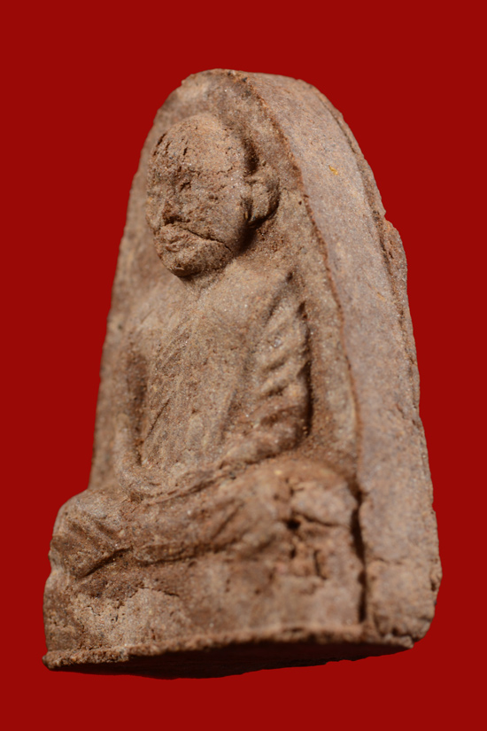 พ่อท่านคล้าย สข.1 พิมพ์กลาง เนื้อขานหมาก พ.ศ.2510