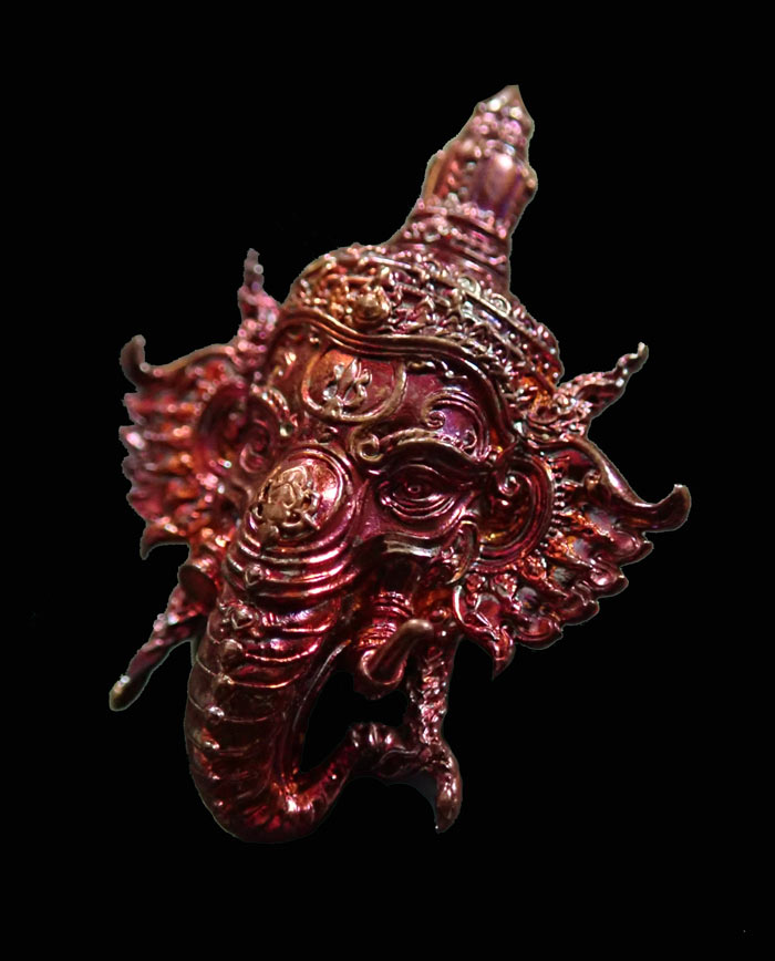 พระพิฆเนศ รุ่นเศรษฐีปาฏิหาริย์ วัดสุวรรณเจดีย์ จ.อยุธยา ปี 2563 เนื้อทองแดงผิวรุ้ง หมายเลข 93 ขนาดพระสูง 3.5 ซ.ม. พร้อมกล่องเดิม