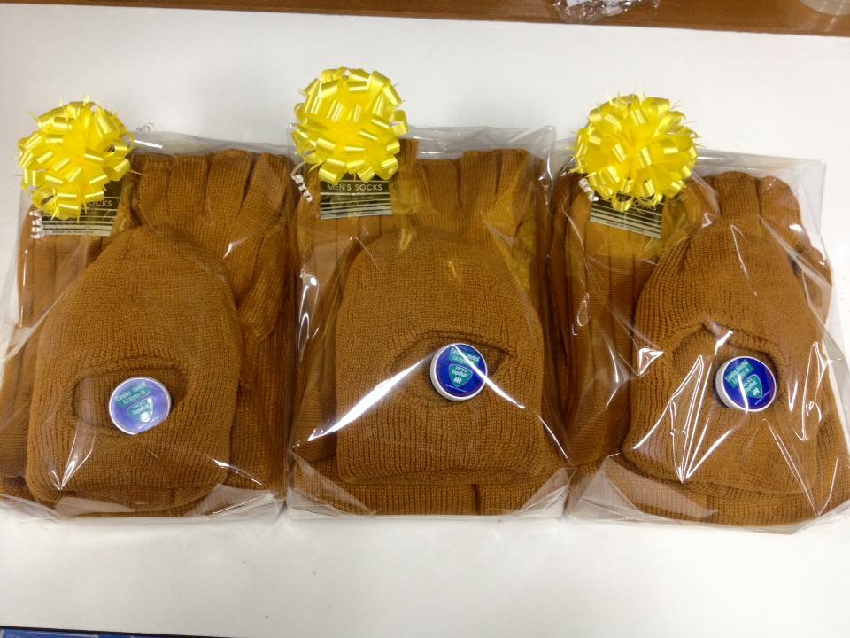 ชุดเสื้อกันหนาวพระ 4 ชิ้น (เสื้อไหมพรม หมวก ถุงมือ ถุงเท้า)