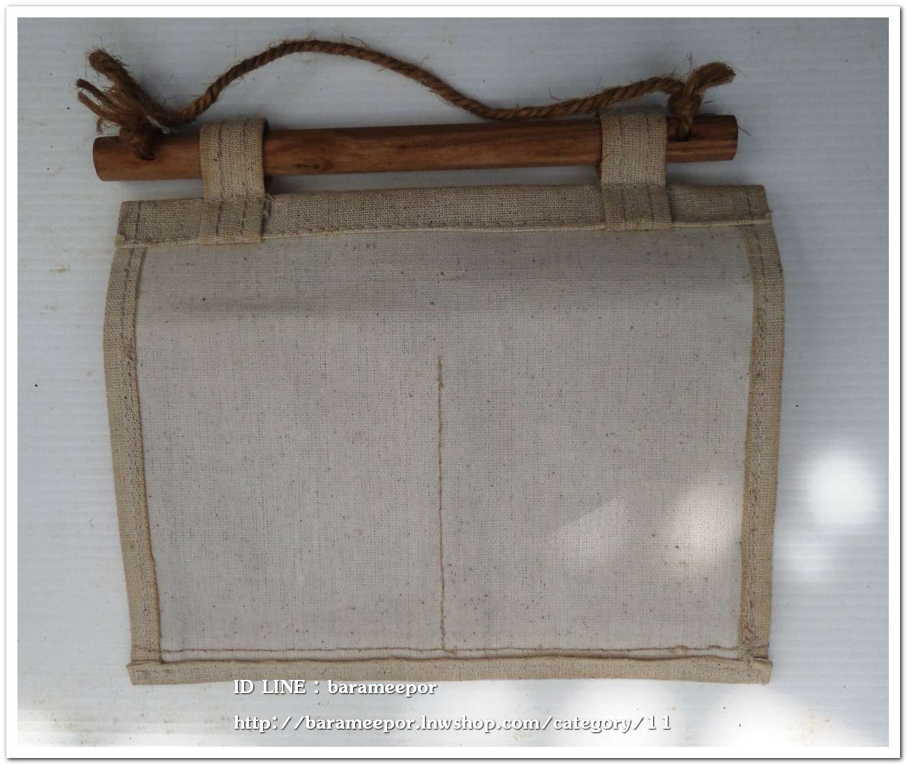 ที่ใส่ของ แบบแขวน ทำจากผ้าดิบหนา จากญี่ปุ่น ขนาดยาว 8 นิ้ว x กว้าง 7 นิ้ว
