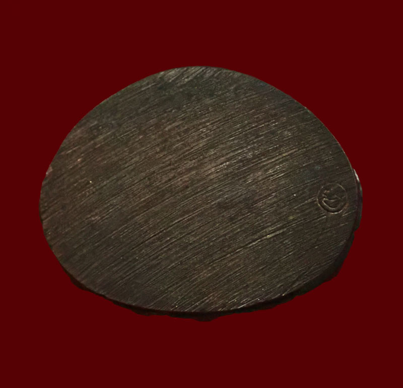 พระกริ่งญาณวิทยาคม2 หลวงพ่อคูณ วัดบ้านไร่ ปี 2557 รุ่นพรหมเทพ เนื้อนวะแก่ทอง หมายเลข 2415 (กริ่งดัง)