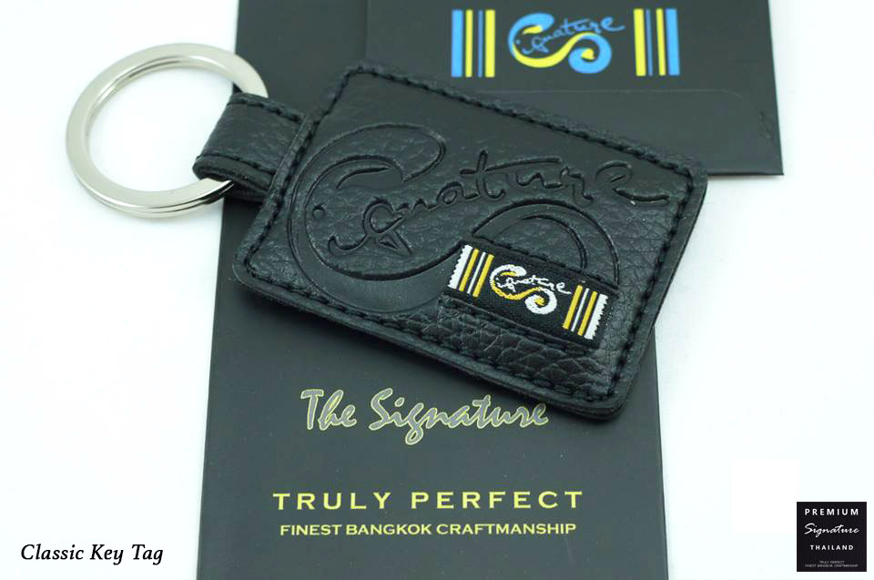 Pure Black(ดำ) - Key Tag Classic