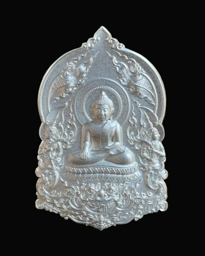 หลวงพ่อสำเร็จศักดิ์สิทธิ์ อ.หนองแค จ.สระบุรี รุ่นธงชัยรวยพันล้าน ปี 2564 เนื้อกะไหล่เงินพ่นทราย หมายเลข 2354 ขนาดพระสูง 3.9 ซ.ม. พร้อมกล่องเดิม