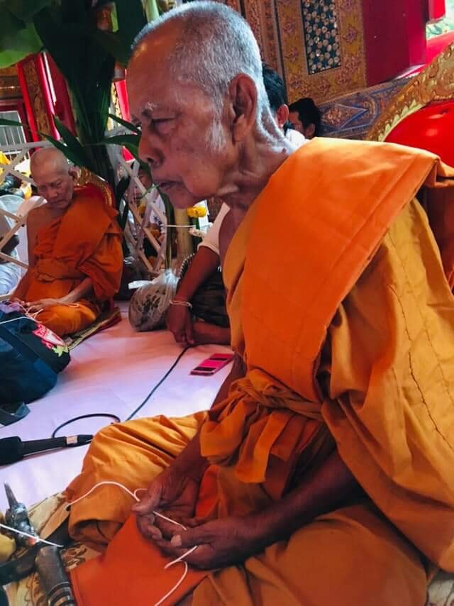 เหรียญหลวงพ่อทวด รุ่น"เจริญลาภ แคล้วคลาด ปราบไพรี ทวียศ"วัดพะโค๊ะ เนื้อทองแดงผิวไฟ..5