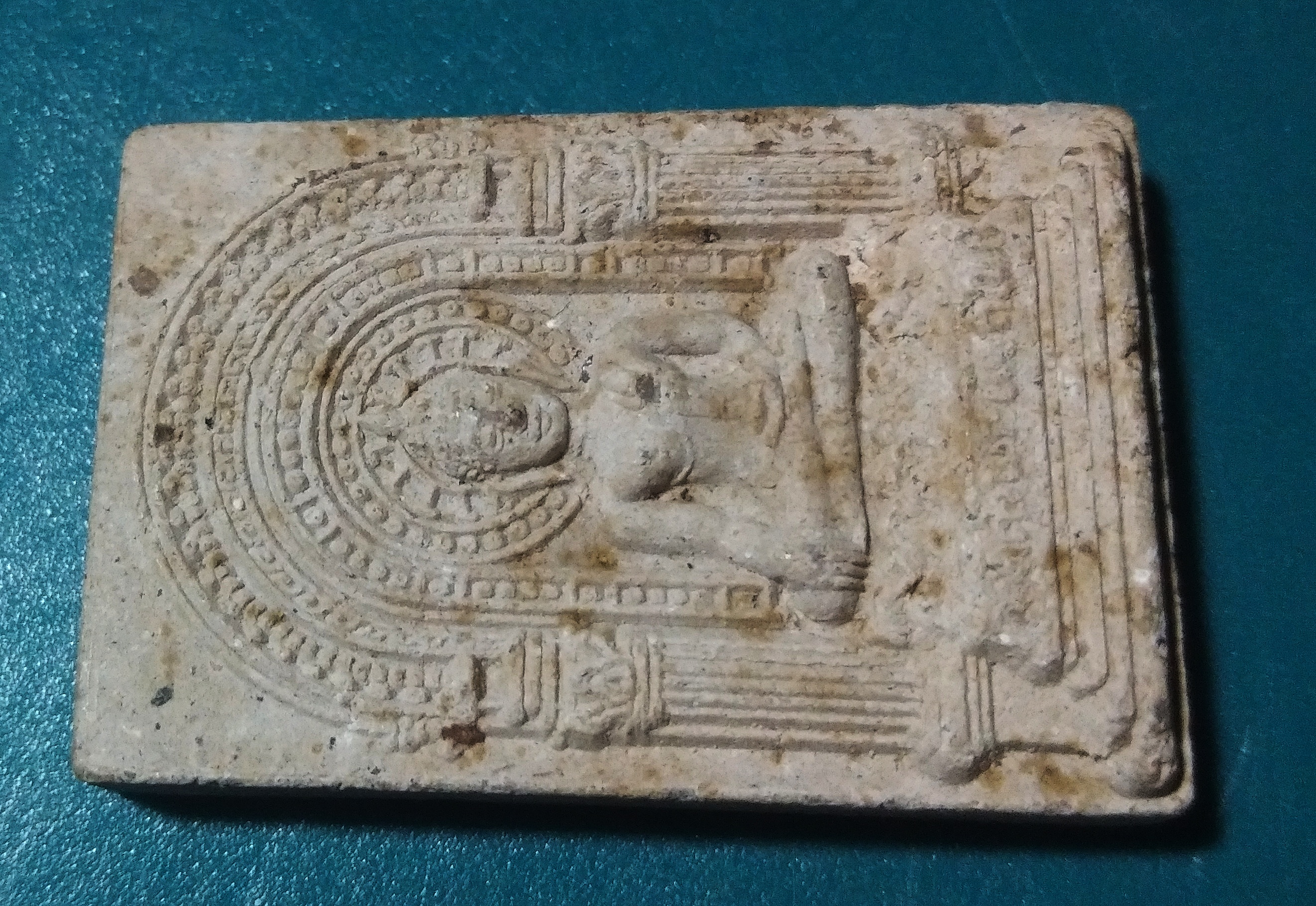 พระผงพิชิตไพรี หลังยันต์บัว มรรค 8 จัดสร้างโดยมูลนิธิธรรมธัช จ.ฉะเชิงเทรา ปี 2514..3 (หลวงปู่ทิม วัดระหารไร่ ปลุกเสก)..2