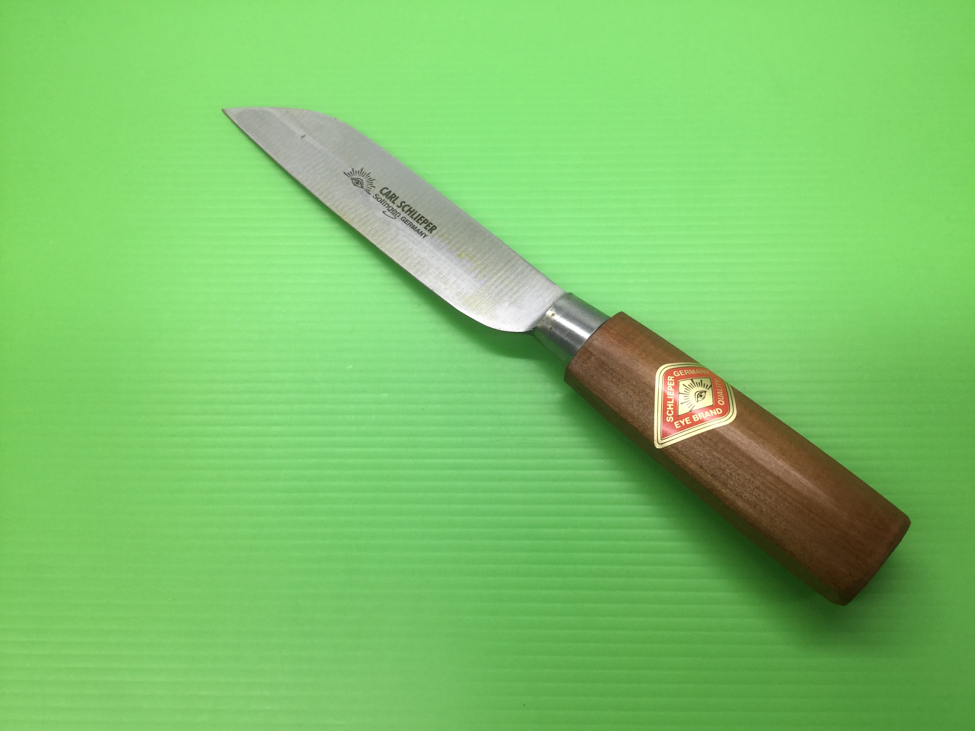 มีดครัวอเนกประสงค์ 5¼ นิ้ว ตราตา EYE BRAND