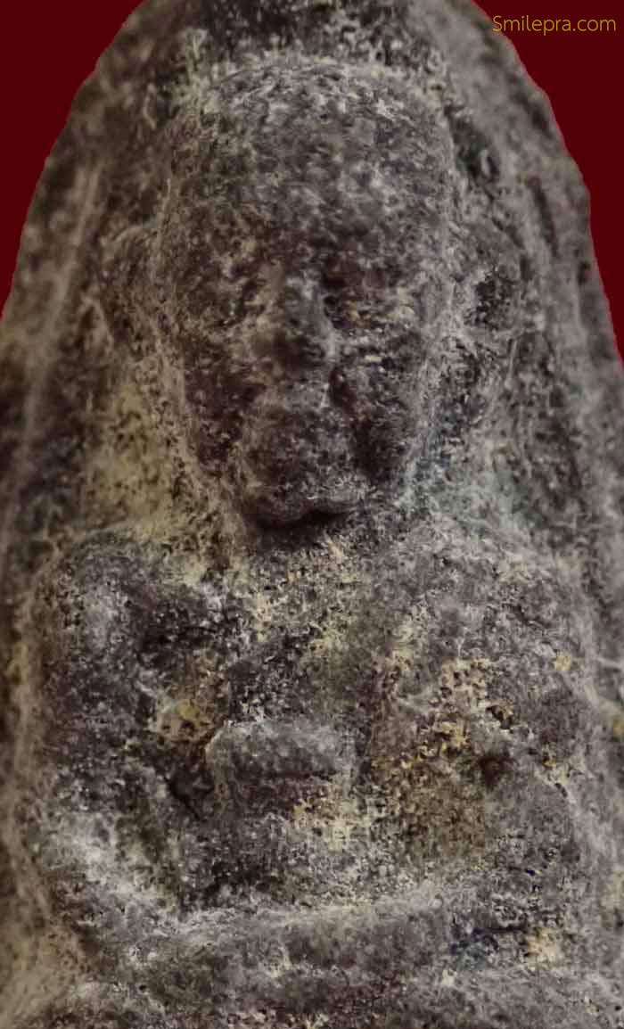 *ไขว่านสวย* หลวงพ่อทวดเนื้อว่าน พิมพ์จัมโบ้หลังเหรียญ วัดนาประดู่ ปัตตานี จัดสร้างปี 2534 อาจารย์นอง วัดทรายขาว เป็นเจ้าพิธีปลุกเสก ซึ่งนำเอาผงว่านเก่าหลวงพ่อทวด วัดช้างให้ ปี 2497 มาผสม