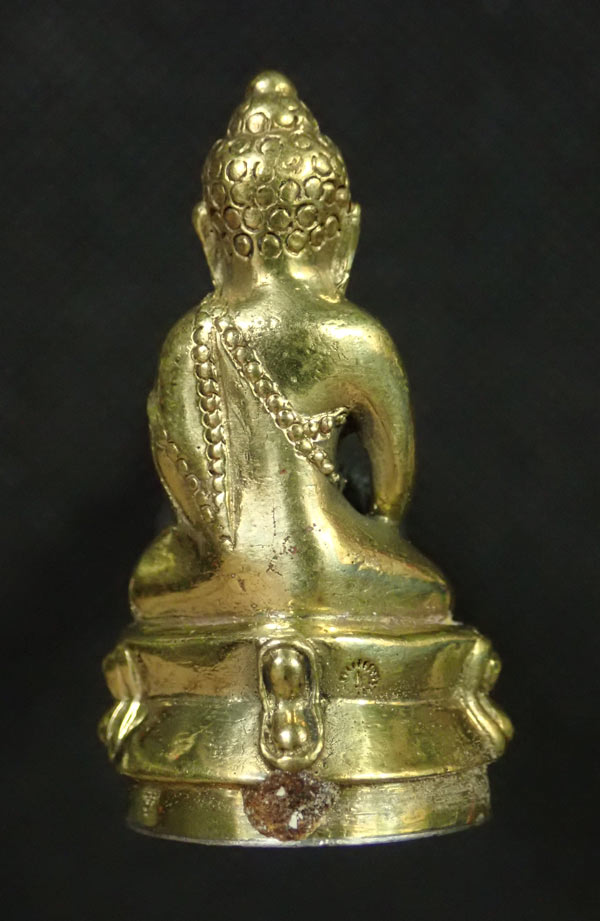 *นำมาแบ่งปันครับ* พระกริ่งปวเรศชินบัญชร รุ่นพุทธปวเรศ โครงการสังฆราชบูชาพระชันษา 100 ปี วัดบวรนิเวศวิหาร ปี 2554 เนื้อทองระฆังก้นเงิน หมายเลข 179 พร้อมกล่องเดิมและบัตรประจำองค์พระ