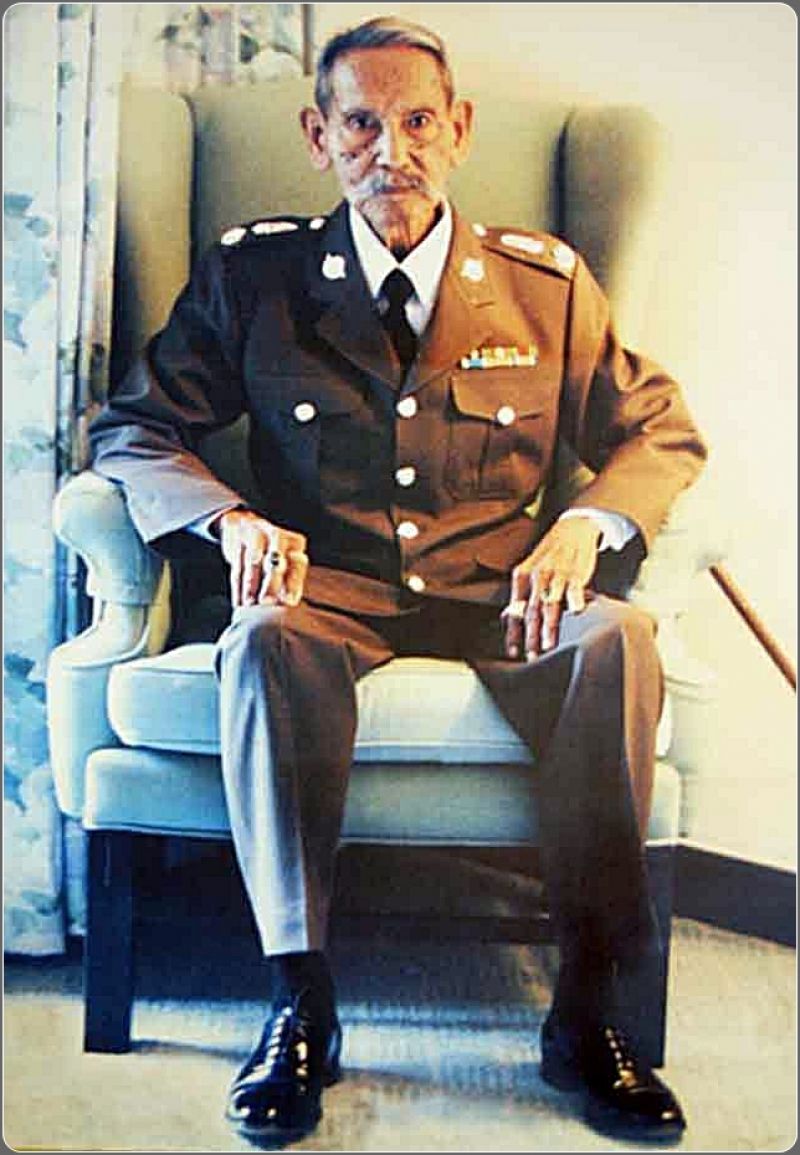 A ประวัติขุนพันธุ์