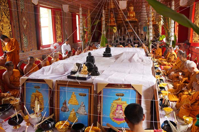 *หมายเลขสวย 33* เหรียญฉลุยกองค์หลวงพ่อทวด รุ่นเจริญพรเลื่อนสมณศักดิ์ วัดพะโค๊ะ จ.สงขลา ปี 2555 เนื้อเงินองค์ทองคำ หมายเลข ๓๓