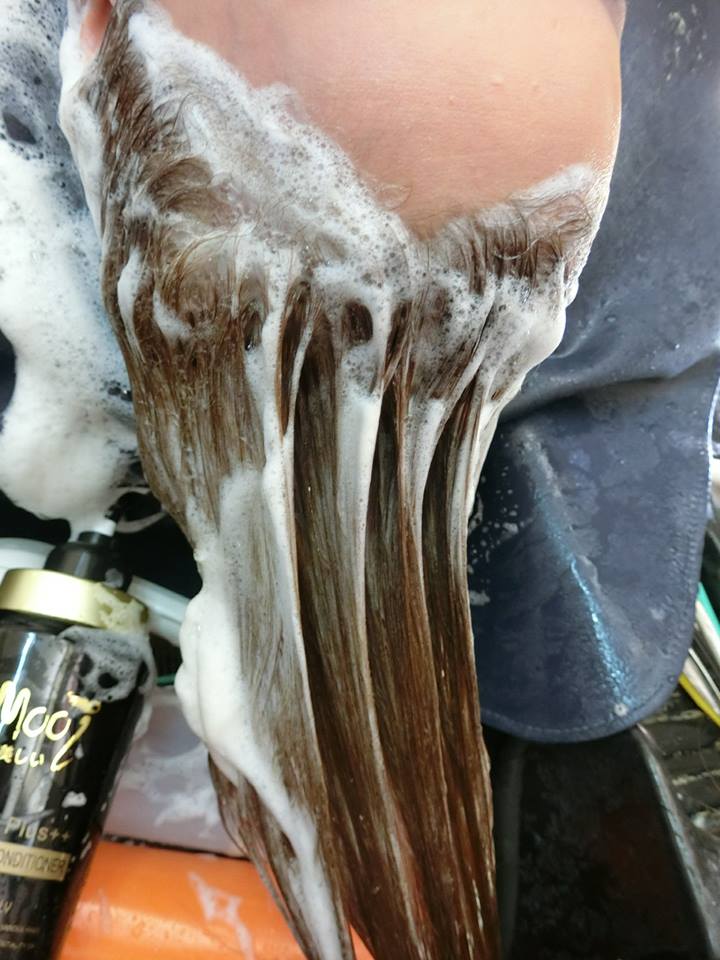 Mooi Keratin Plus++ SHAMPOO & CONDITIONER โมอิ เคราติน พลัส แชมพู แอนด์ คอนดิชันเนอร์ ยิ่งสระ ยิ่งเติมเคราติน ผมยาวไวแบบสุขภาพดี