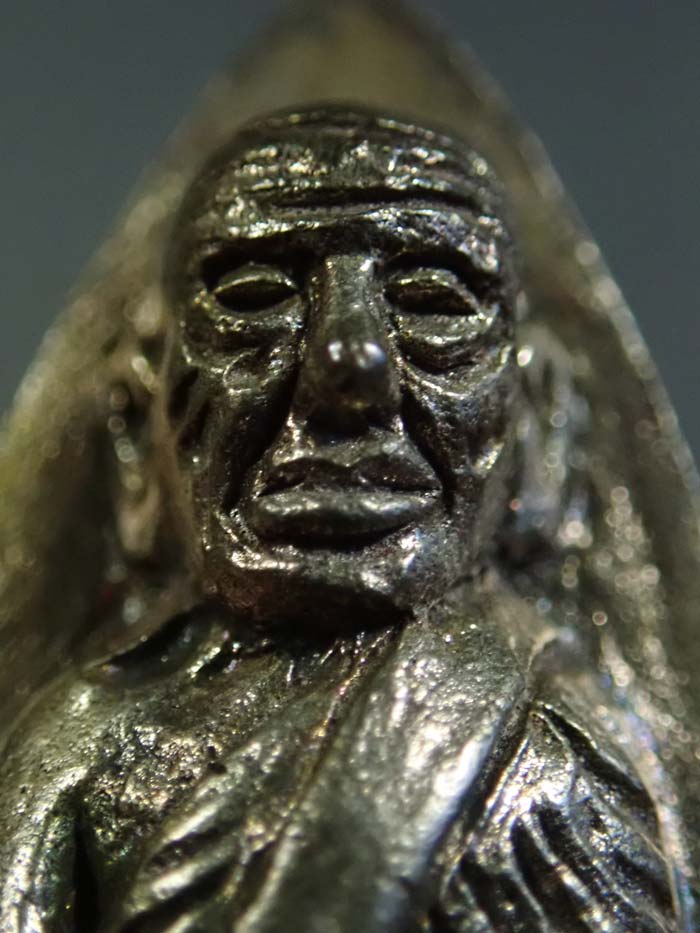 *สภาพสวย* หลวงพ่อทวดหลังเตารีด พิมพ์ใหญ่ รุ่นสร้างโรงพยาบาลโคกโพธิ์ วัดช้างให้ จ.ปัตตานี ปี 2539 เนื้อนวะโลหะ