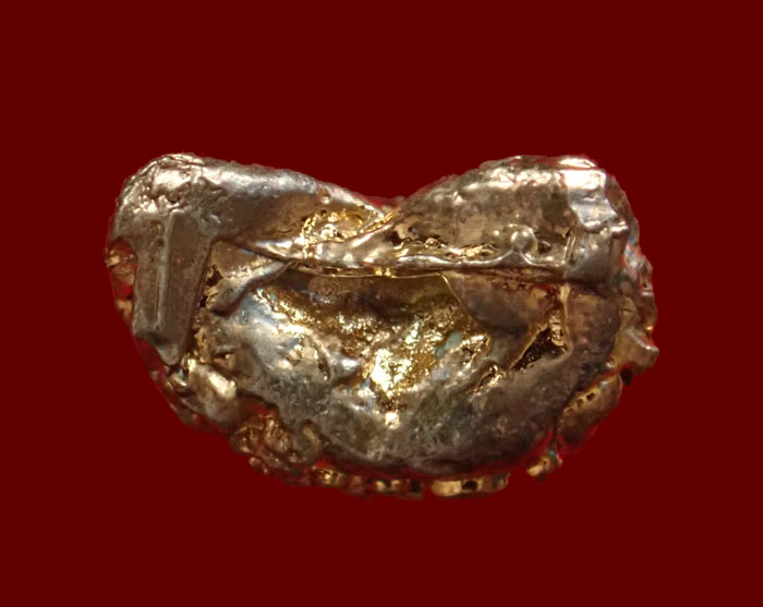 ชุด 3 องค์ สามกษัตริย์พระปิดตามหาลาภ หลวงพ่อสงฆ์ วัดเจ้าฟ้าศาลาลอย ปี 2519 สามกษัตริย์ 3 องค์ ได้แก่.. เนื้อตะกั่วอาบทอง 1 องค์ เนื้อตะกั่วอาบเงิน 1 องค์ เนื้อตะกั่วอาบทองแดง 1 องค์