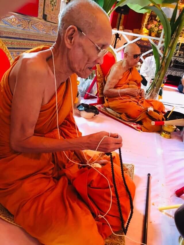 เหรียญหลวงพ่อทวด รุ่น"เจริญลาภ แคล้วคลาด ปราบไพรี ทวียศ"วัดพะโค๊ะ เนื้อทองแดงผิวไฟ..5