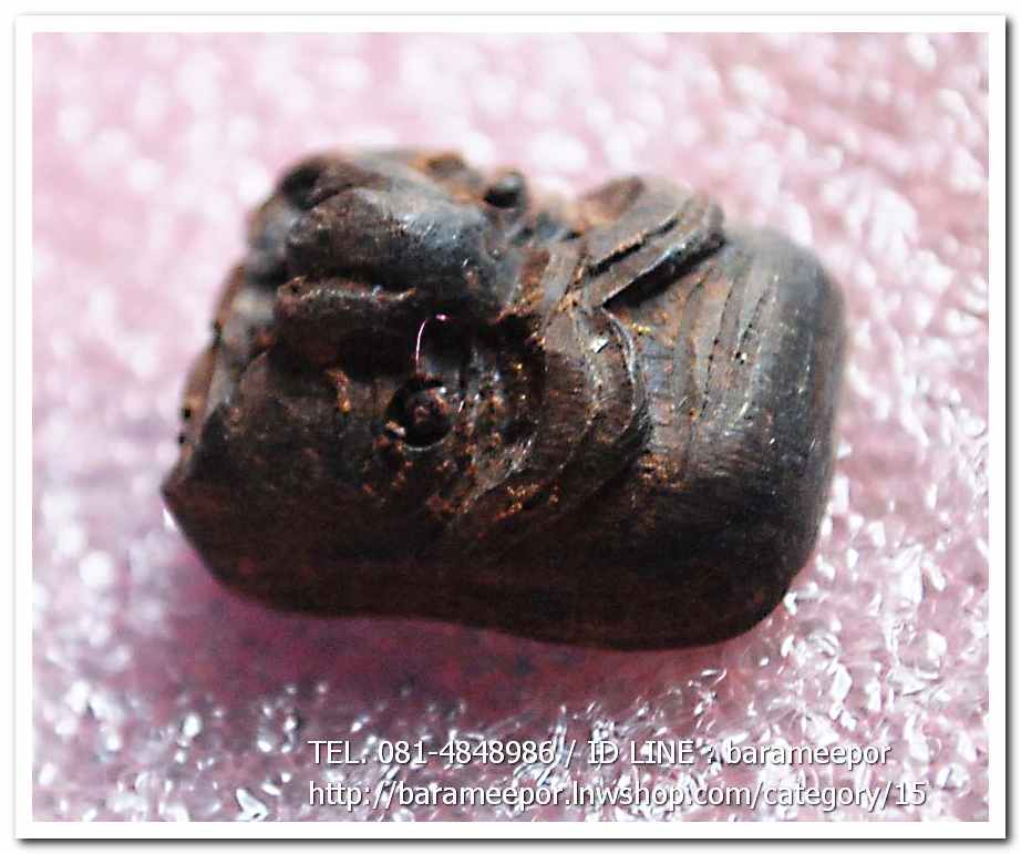 หน้านายพราน หลวงพ่อเขียว วัดห้วยเงาะ ปัตตานี เนื้อไม้