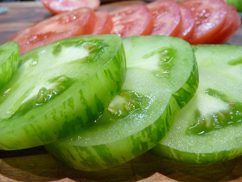 มะเขือเทศม้าลายสีเขียว - Green Zebra Tomato