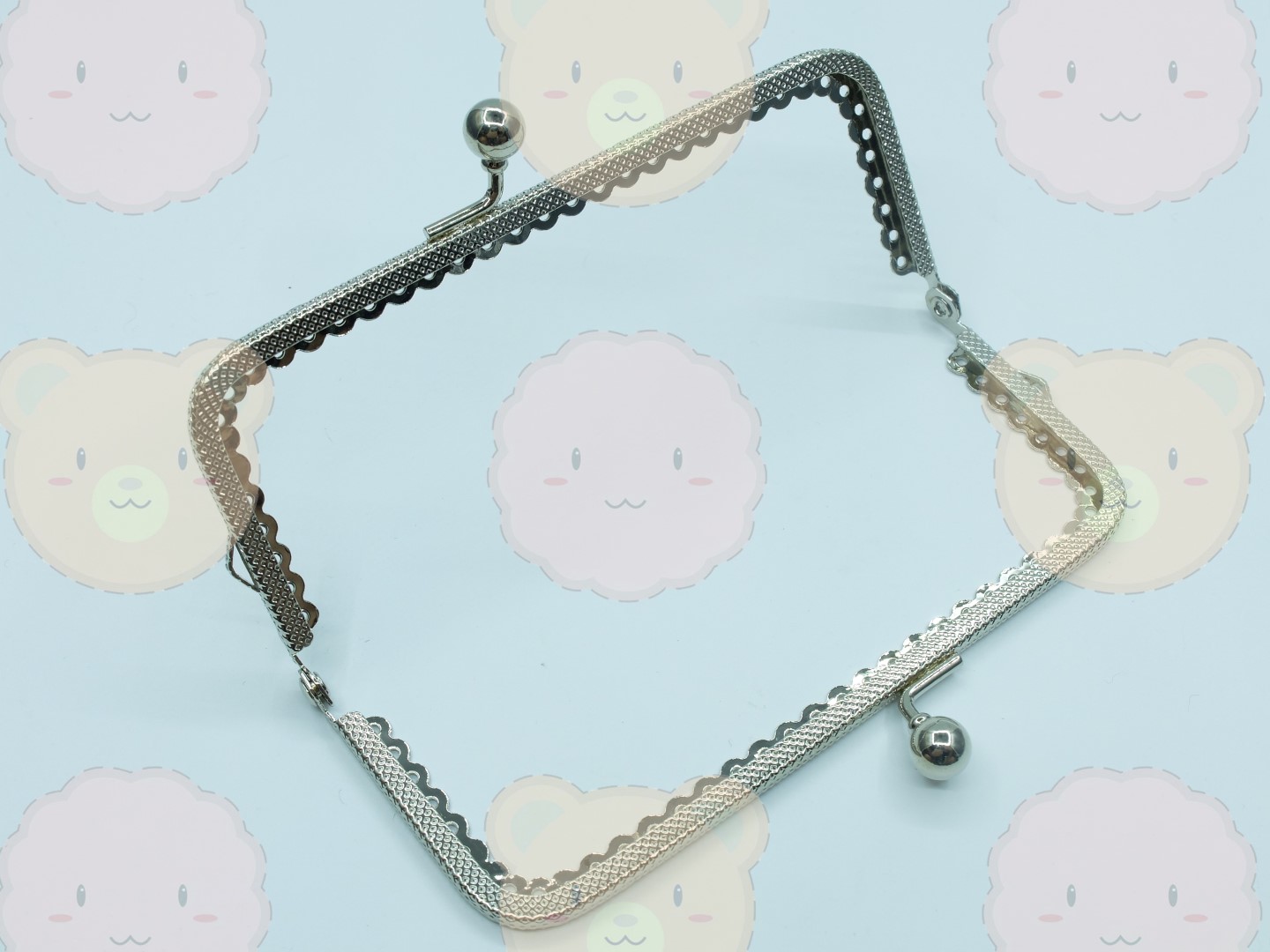 ปากกระเป๋า ปิ๊กแป๊ก (ลาย) สีเงิน ขนาด 5" เหลี่ยม