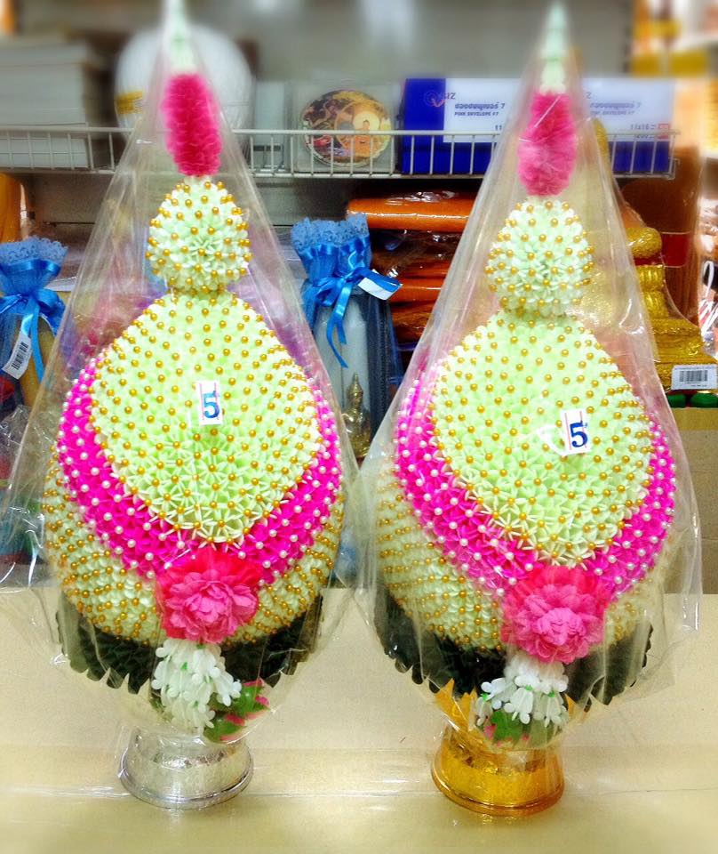 พุ่มดอกรัก เบอร์ 5 คาดมาลัยชมพู