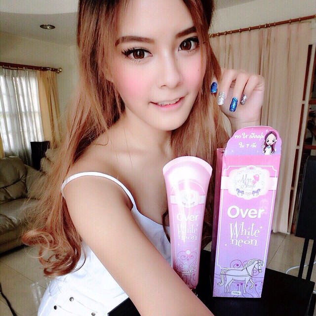 Over White Neon by Mn โอเวอร์ ไวท์ นีออน โลชั่นนีออน ปรับผิวเรียบเรียน กระจ่างใส ราคา 280 บาท
