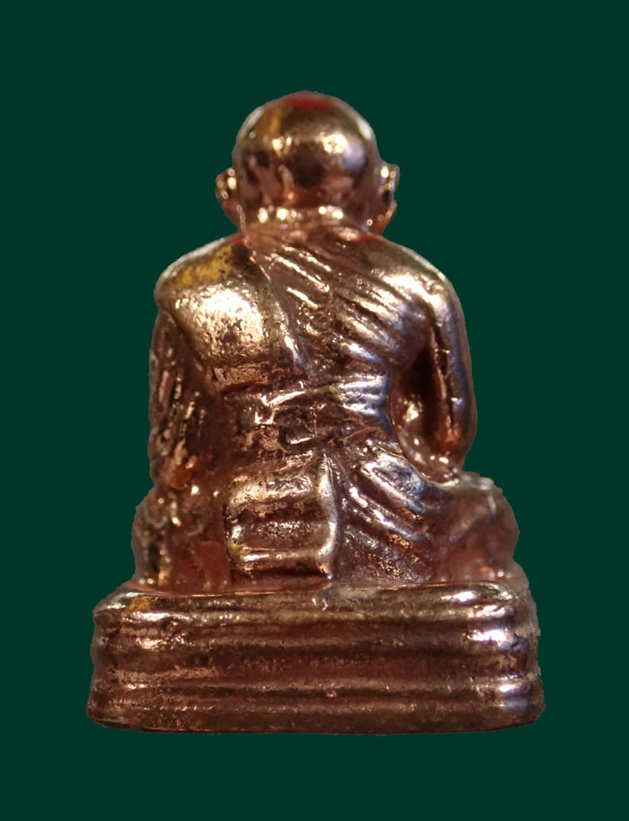 รูปหล่อโบราณหลวงปู่ทวด พิมพ์เบตงเลขใต้ฐานย้อนยุค วัดทรายขาว ปัตตานี รุ่นนิรันตราย ปี 2557 เนื้อสำริดแดงขัดยาแดง หมายเลข 752