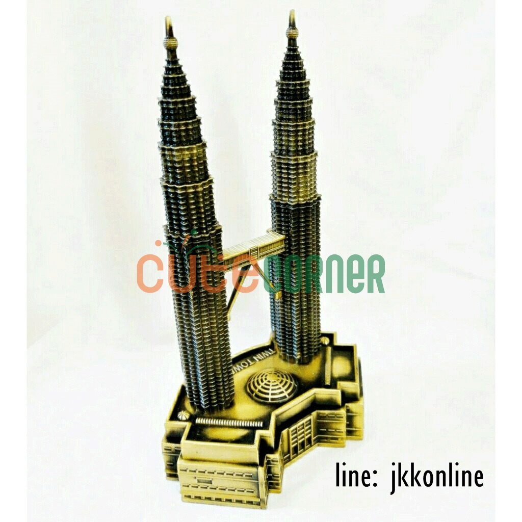 01707-โมเดลตึกแฝดเปโตรนาส 18 ซม - ฟรีค่าส่ง