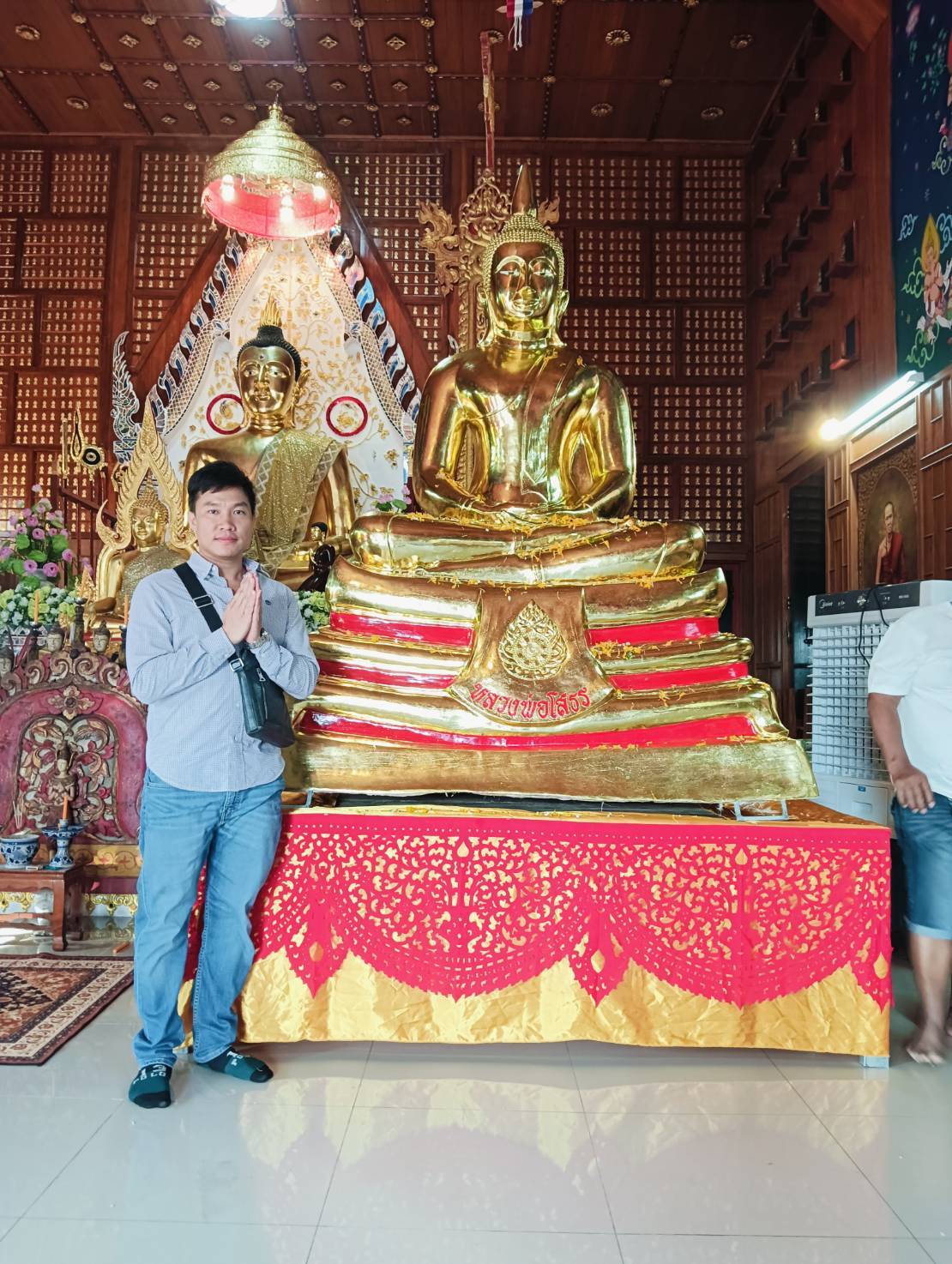 หลวงพ่อโสธรหน้าตัก 50 นิ้ว ปิดทองคำแท้