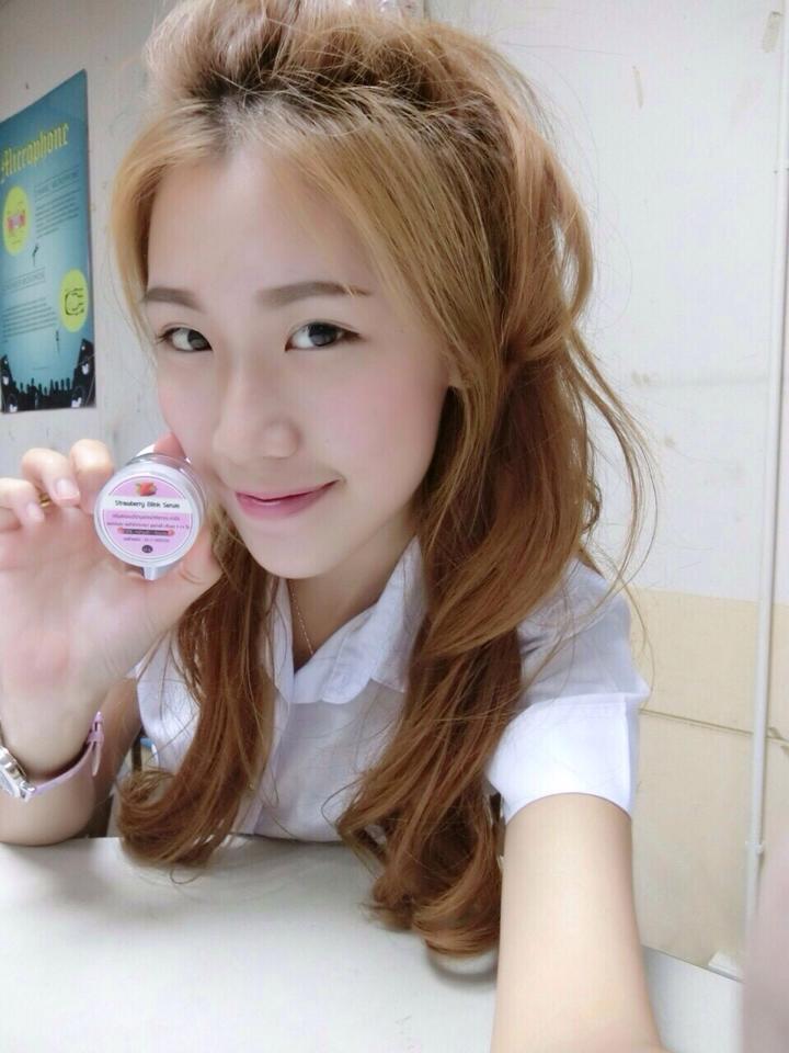 Strawberry Blink Serum 10 g. เซรั่มสตรอเบอร์รี่หน้าใส ลดสิว ผิวขาวใส
