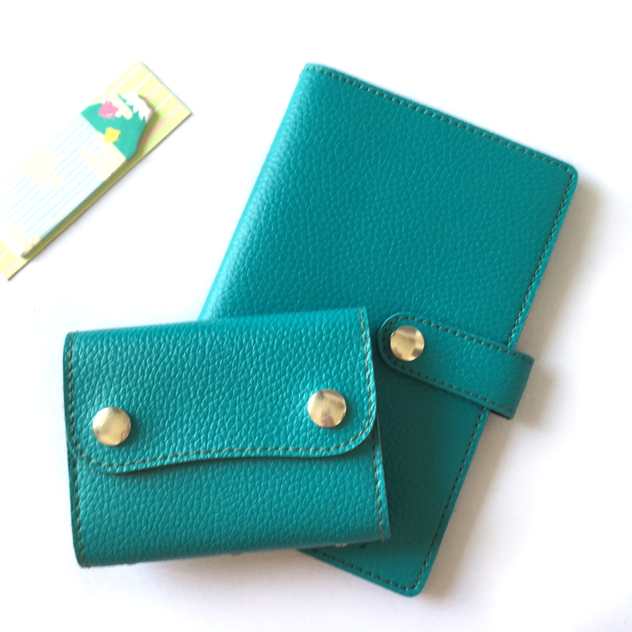Turquoise(เขียวเทควอยด์) - Bookbank Holder