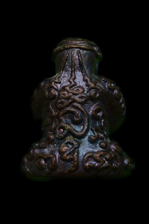 พระปิดตายันต์ยุ่ง มหายันต์มหามงคลหลวงพ่อคูณ วัดบ้านไร่ ปี 2556 รุ่นสร้างบารมี เนื้อทองแดงตะกรุดเงิน