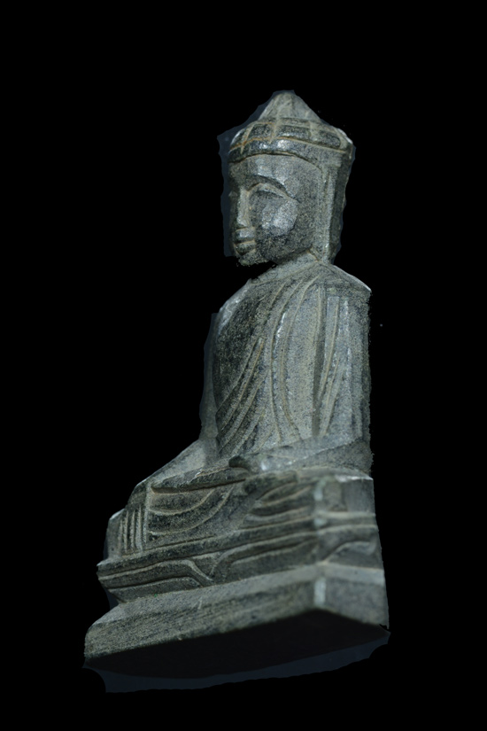 พระพุทธหินแกะ พุทธคยา พิมพ์พระประธาน ครูบาบุญชุ่ม